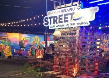 D:\2025\November 2025\17 November 2025\5\hal 5\Salah satu sudut Banjarbaru Street Festival yang berlangsung semarak.jpg
