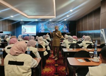 D:\2025\November 2025\19 November 2025\5\hal 5\Wawali Hj Ananda menjadi narasumber dalam peningkatan kapasistas PSM kota Banjarmasin.jpg