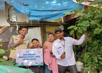 D:\2025\November 2025\25 November 2025\5\hal 5\Perwakilan YBM PLN UID Kalselteng didampingi petugas PKH Dinas Sosial Kota Banjarmasin.jpg