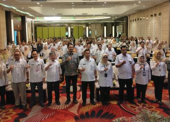 D:\2025\November 2025\27 November 2025\5\hal 5\Narasumber dan peserta sosialiasi kelompok pemanfaat dan pemelihara ( KPP) sanitasi.jpg