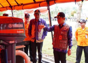 D:\2025\November 2025\3 November 2025 2025\5\hal 5\Asisten Administrasi Umum Setda Banjar Rakhmat Dhany meninjau kesiapan.jpg