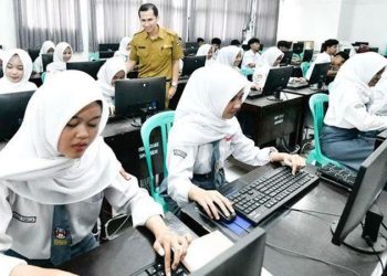 D:\2025\November 2025\6 November 2025\8\Opini Kamis\Foto opini 1.jpg