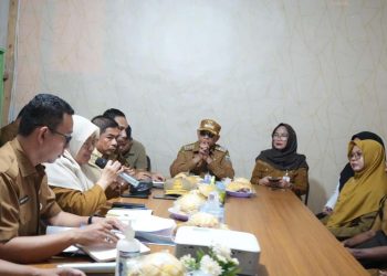Bupati Dialog Bersama Aparat Desa Terkait Pembangunan Embung Air Terjun Seratak