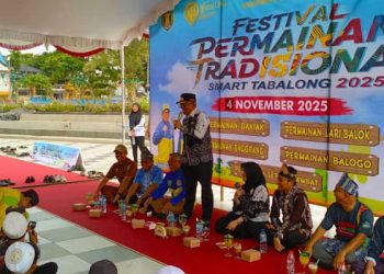 Bupati Tabalong Buka Festival Permainan Tradisional Smart