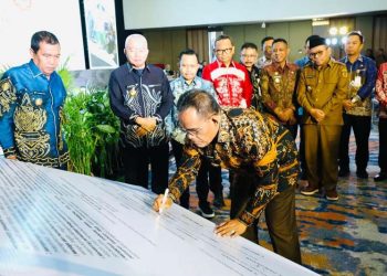 Bupati Sahrujani Ikuti Evaluasi Kesehatan Daerah se Kalsel