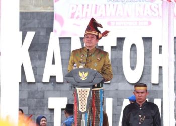 Bupati Tanbu Pimpin Apel Hari Pahlawan