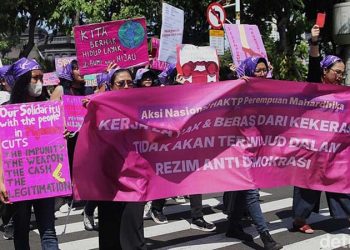 Unjuk Rasa Memperingati Hari Anti Kekerasan Terhadap Perempuan