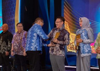 Pemprov Kalsel Raih Penghargaan Pemda dengan Implementasi Diagnostic Tools Terbaik
