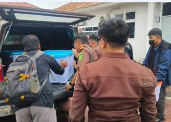 D:\2025\Desember 2025\10 Desember 2025\2\2\dvds.jpg