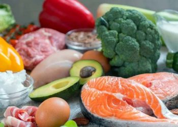 D:\2025\Desember 2025\12 Desember 2025\11\Halaman 1-11 Jumat\empat makanan.jpg