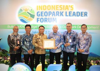 D:\2025\Desember 2025\4 Desember 2025\2\2222\New Folder\Wabup Tapin Hadiri Indonesia's Geopark Leader Forum.jpg