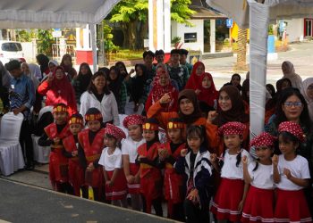 D:\2025\Desember 2025\8 Desember 2025\5\hal 5\Jambore UKS tahun 2025 diBanjarmasin tampak antuas diikuti para pelajar.jpg