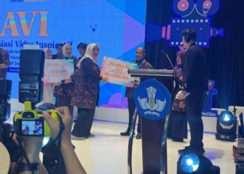 D:\2025\Desember 2025\9 Desember 2025\5\hal 5\Direktur Sekolah Menengah Pertama Maulani Mega Hafsari.jpg