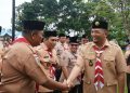 G:\2025\Desember 2025\29 Desember 2025\5\5\Sekda Banjar Yudi Andrea memberikan ucapan selamat kepada.jpg