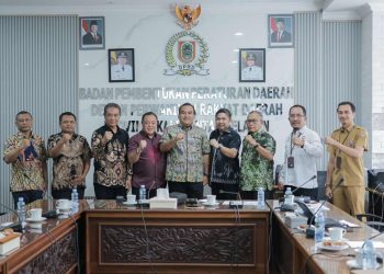 G:\2025\Desember 2025\30 Desember 2025\2\222\New Folder\DPRD Kalsel Sambut Bupati Blora.jpg