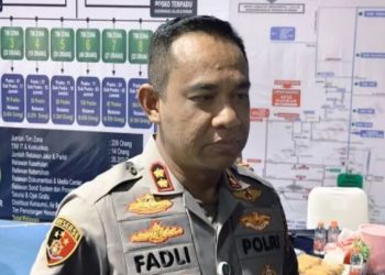G:\2025\Desember 2025\30 Desember 2025\5\hal 5\Kapolres Banjar AKBP Fadli saat memberikan keterangan pers terkait jumlah.jpg