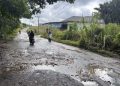 Jalan rusak di Tungkap-Batu Piring Perlu Perbaikan