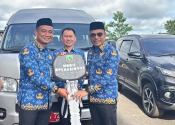 Samsat Kotabaru Terima Mobil Operasional