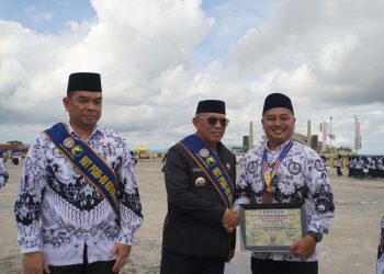 Bupati Kotabaru H Muhammad Rusli Pimpin Upacara HUT Ke-80 PGRI