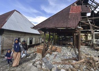 Rumah Yang Rusak Akibat Banjir Bandang