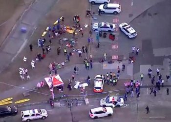 Pria Heroik Rebut Senjata Penembak di Sydney