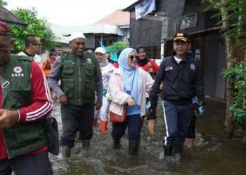 Pemko Segera Bantu Warga Terdampak Banjir Rob
