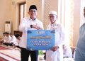 Bupati Salurkan Insentif untuk Guru Pondok Pesantren