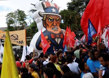 Aksi Protes Menentang Serangan Amerika Serikat Terhadap Venezuela
