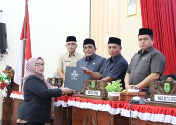 Bupati Hadiri Rapat Paripurna Penyampaian Pandangan Fraksi DPRD