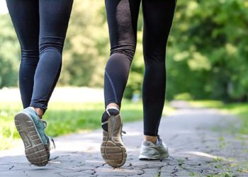 5 Kelebihan Jalan Kaki Dibanding Lari, Kamu Perlu Tahu