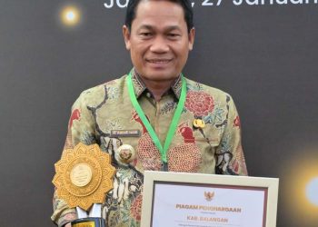 Komitmen Pelayanan Kesehatan, Balangan Raih Predikat Utama UHC Awards 2026