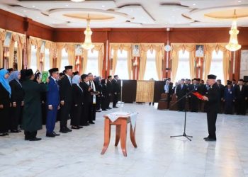 Gubernur Harapkan Pejabat Bekerja Profesional dan Ikhlas