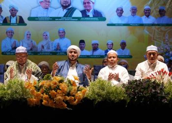 Tapin Bersholawat Bersama Habis Syech Dihadiri Puluhan Ribu Jamaah