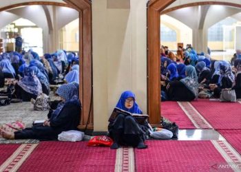 Nisab Zakat Penghasilan Rp7,6 Juta