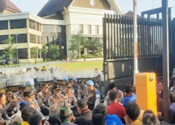 Wakapolda Kalsel dan Mahasiswa Berdialog Soal Reformasi Polri