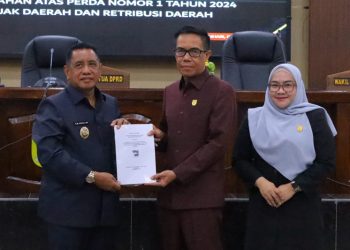 Wabup Tala Hadiri Rapat Paripurna Tentang Perubahan