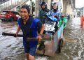 Banjir Merendam Jalan Ciledug Raya, Jakarta