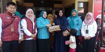 Cegah Stunting, TP PKK Salurkan Bantuan Telur