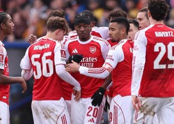 Rooney Bela Arsenal dari Kritik