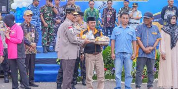 Supian HK Resmi Lepas Mudik Gratis Polda Kalsel