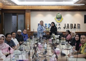 Pansus II Perkuat Substansi Raperda CSR