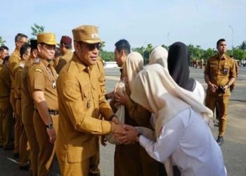 Pemkab Kotabaru minta ASN terima kritik membangun