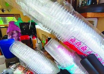 Harga Plastik Naik, PKL Menjerit