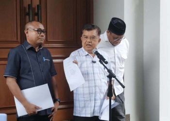 JK Bantah Danai Pihak-pihak yang Persoalkan Ijazah Jokowi