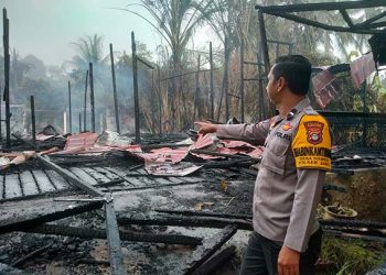 Rumah di Desa Namun Ludes Terbakar