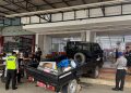 Pick Up Tabrak Sejumlah Kendaraan dan Seorang Warga