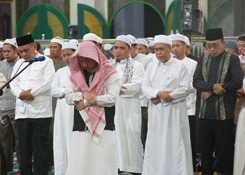 Tablig Akbar dan Salat Hajat Hari Jadi Banjrbaru Dipadati Jemaah
