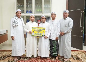 Bupati Tapin Serahkan Bantuan Kegiatan Keagamaan Di Tapin