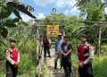 Jembatan Gantung di Desa Pasar Batu Putus