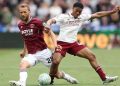 Arsenal Ngacir di Puncak
